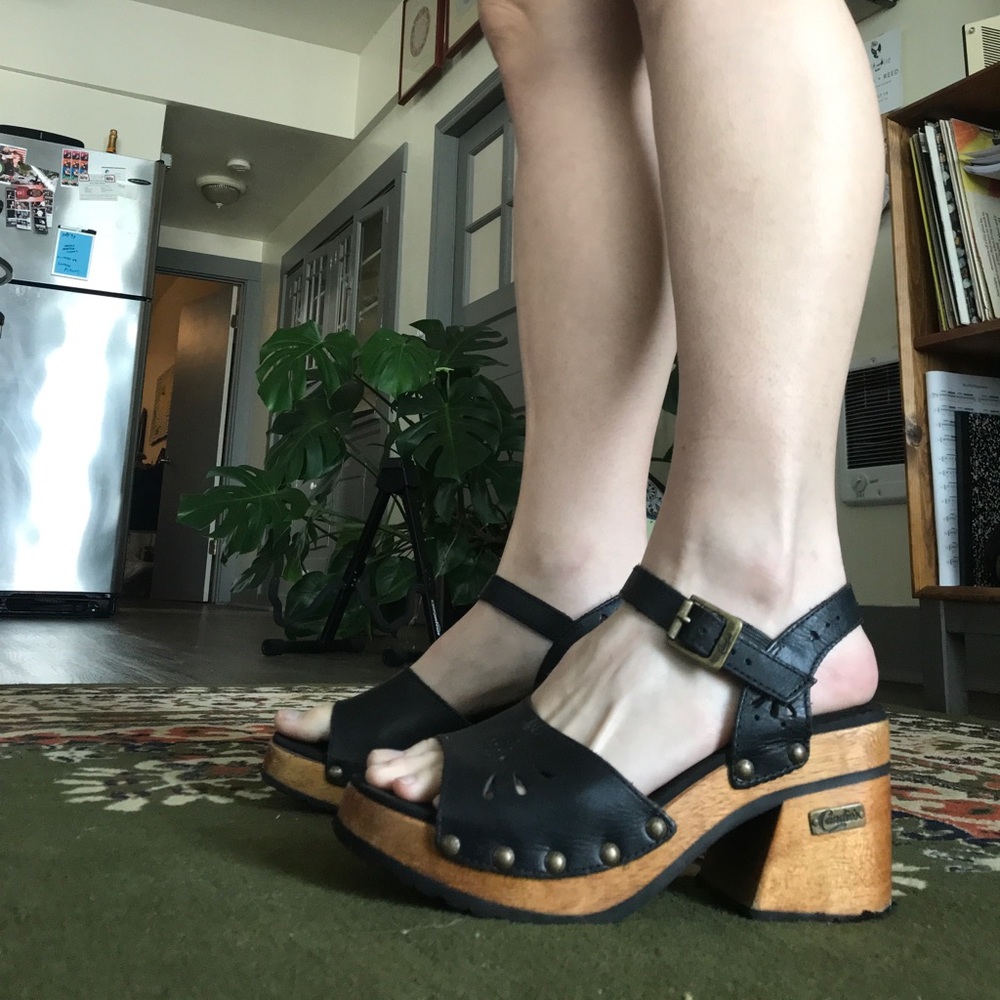 Vintage Candies Wooden Block Heel Sandals Size 9